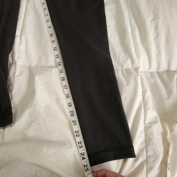 Lululemon Wunder Train Low-Rise Tight 25" Black Size 8 - Picture 10 of 10
